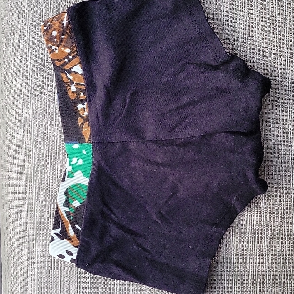 BRIEFS - Picture 3 of 10